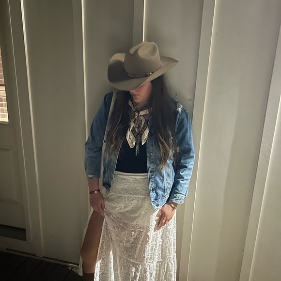 curatedclosetcc